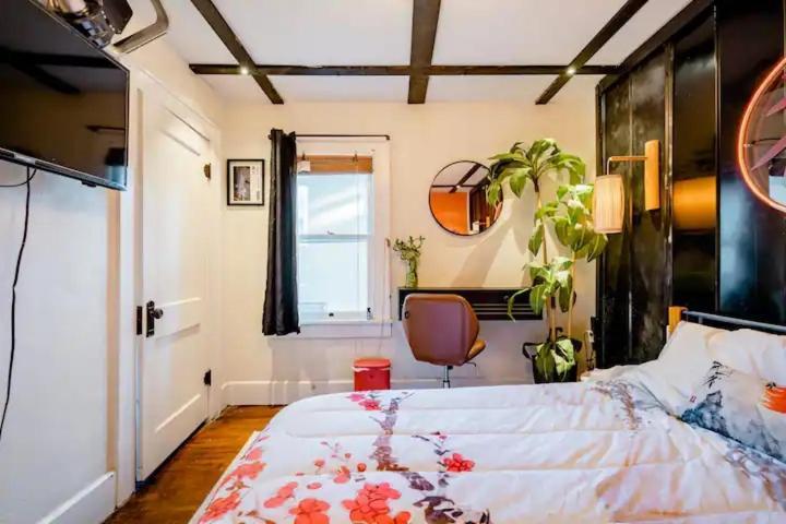 World Solo Travel'S Welcomed At St Pete Home St. Petersburg Ngoại thất bức ảnh