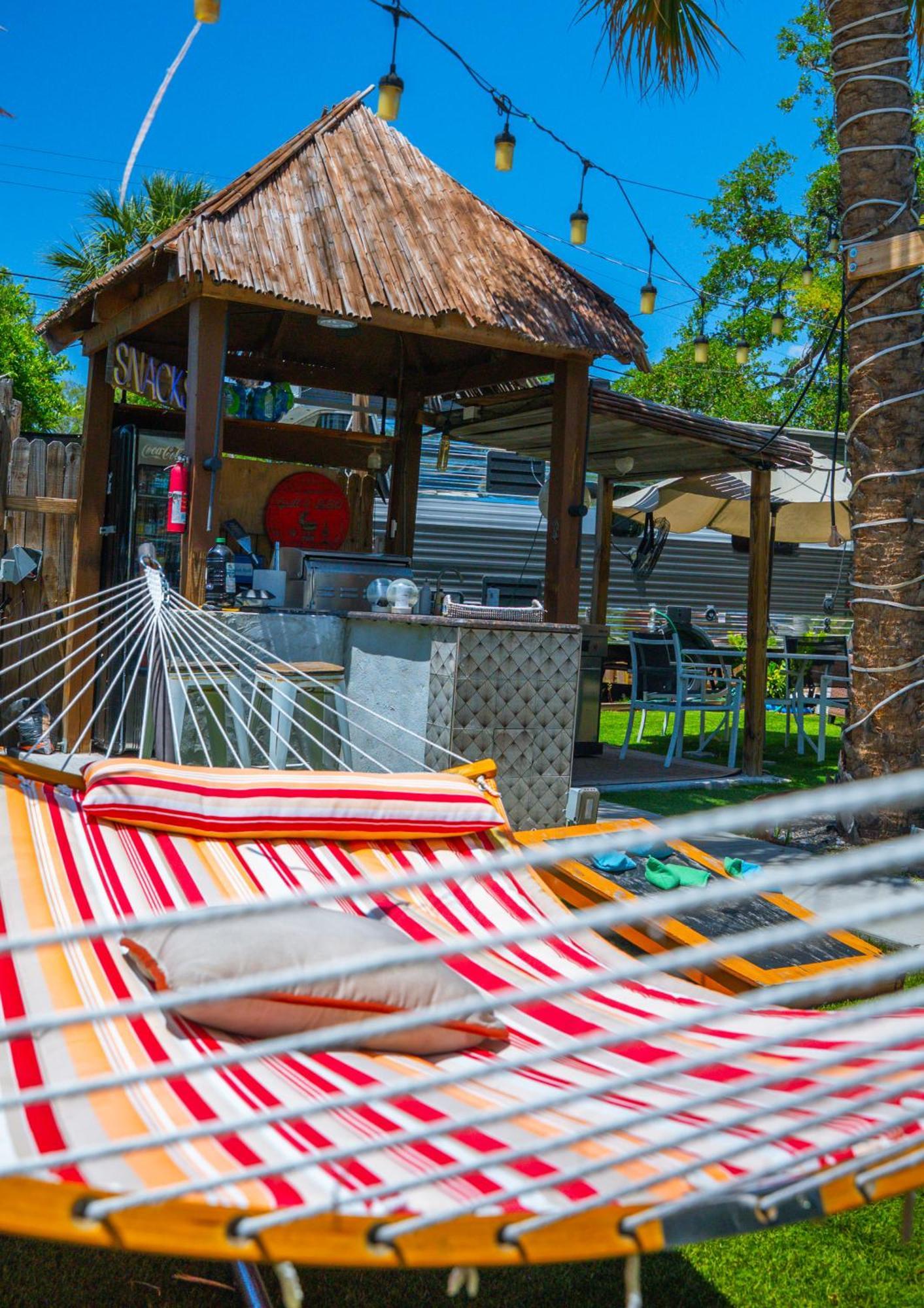 World Solo Travel'S Welcomed At St Pete Home St. Petersburg Ngoại thất bức ảnh