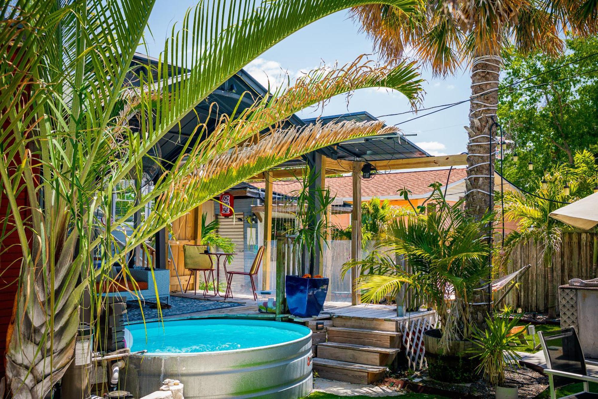 World Solo Travel'S Welcomed At St Pete Home St. Petersburg Ngoại thất bức ảnh